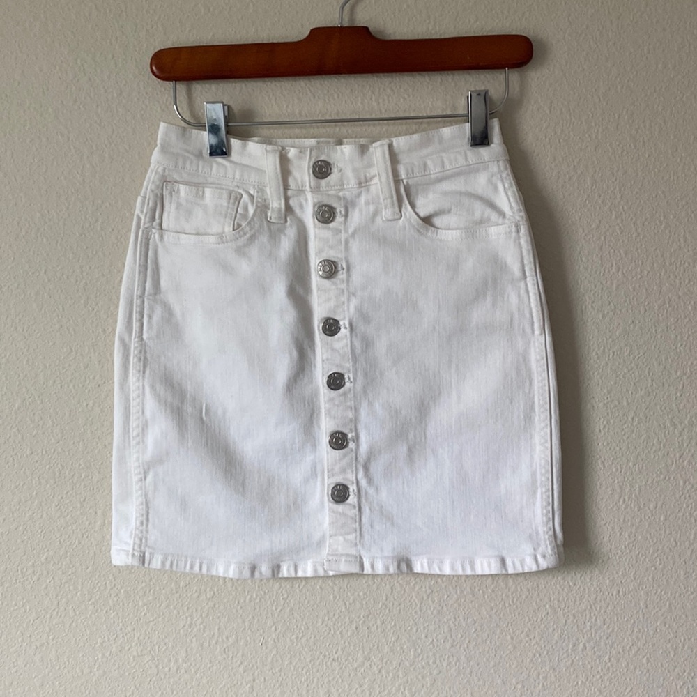 Madewell Women’s  Stretch ButtonFront White Denim Straight Mini Skirt Edition 24